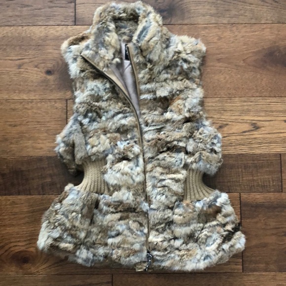 Authentic Rabbit Fur Vest - Picture 3 of 8